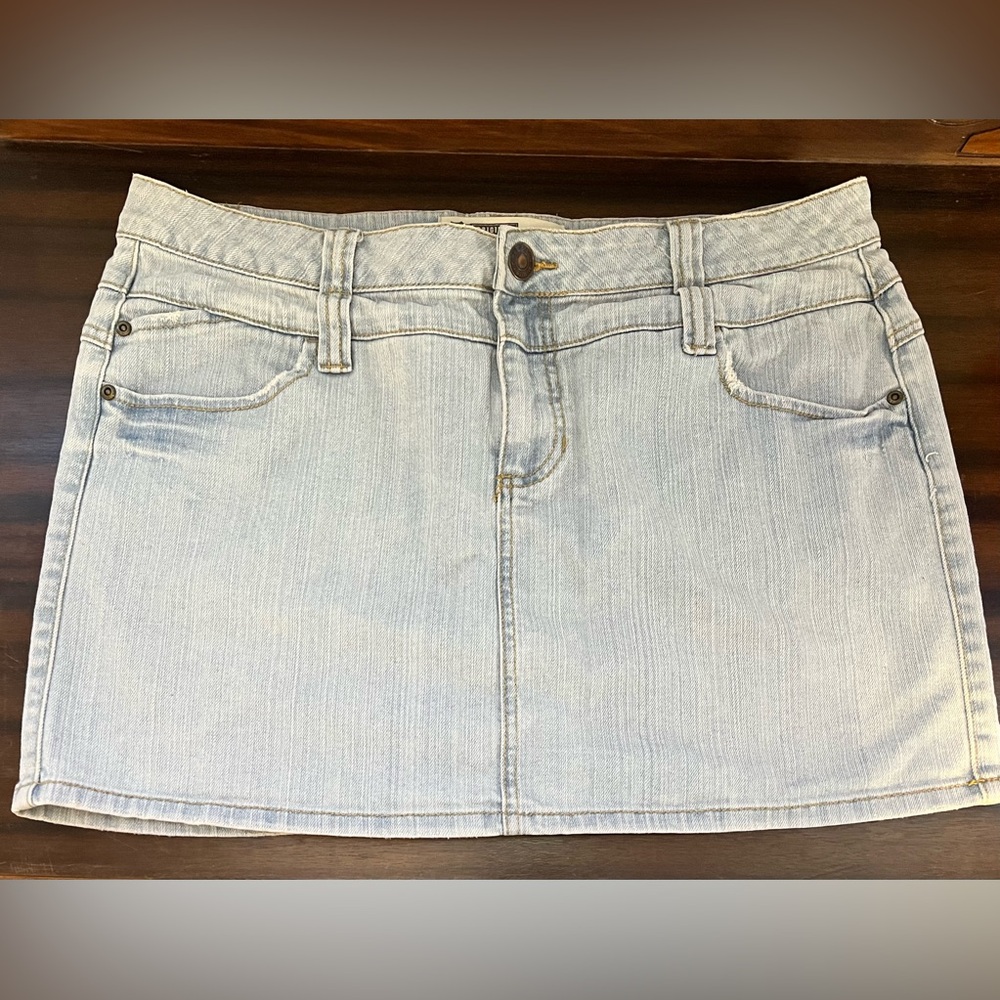 Route 66 Denim Mini Skirt Size 15/16 Y2K 90s Jean Skirt Retro Light Wash & Roses